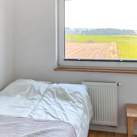 3 Bedroom Stunning Home In Gdynia *
