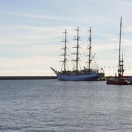 بيت للعطل 3 Bedroom Beautiful In *